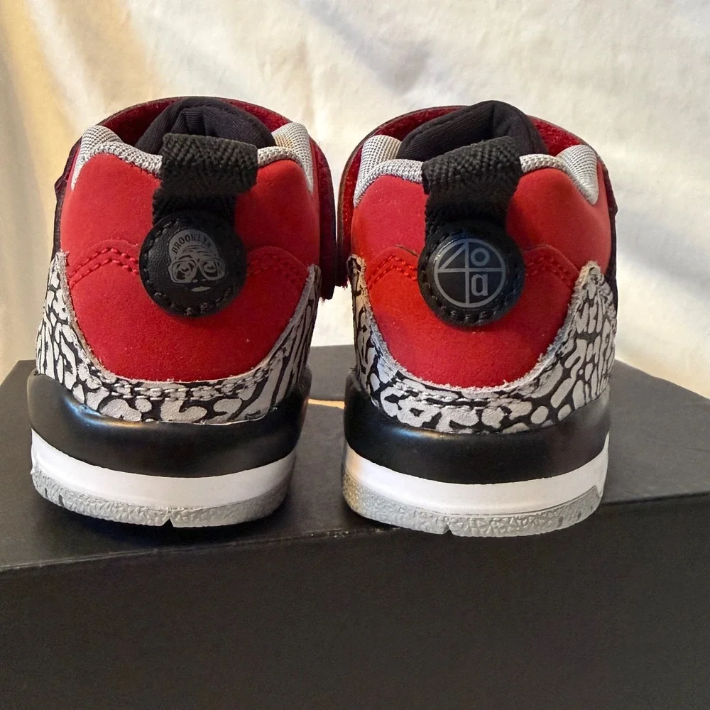 Jordan Spizike Low TD Gym Red Black Wolf‎ Grey FQ3952-600 Toddler Sneakers 10C
